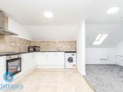 4 Bedroom Apartment House to Rent