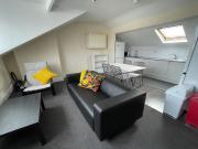 4 bedroom apartment to rent