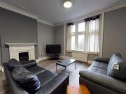 4 bedroom apartment to rent