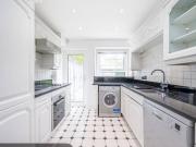 4 bedroom apartment to rent