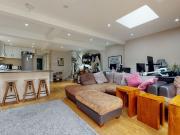 4 bedroom apartment to rent