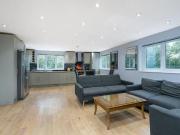 4 bedroom apartment to rent