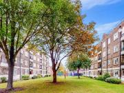 4 bedroom apartment to rent in Greenleaf Close, Tulse...