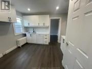 4 Bedroom Apartment Windsor ON 92352466