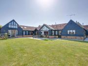 4 bedroom equestrian facility for sale