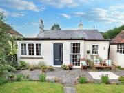 4 Bedroom Bungalow For Rent In Farnham, Surrey