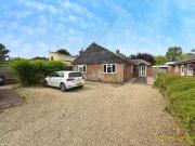 4 bedroom bungalow for rent in Walden Road, Sewards End,...