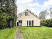 4 Bedroom Bungalow For Sale In Watford, Hertfordshire