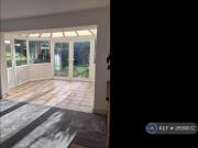 4 bedroom bungalow to rent