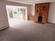 4 bedroom bungalow to rent