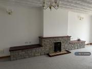 4 bedroom bungalow to rent