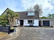 4 Bedroom Chalet Bungalow For Sale In Shinny Road,...
