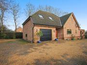 4 bedroom chalet for sale