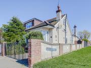 4 bedroom chalet for sale