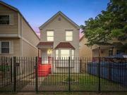 4 bedroom, Chicago IL 60609 96476690