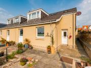 4 bedroom cottage for sale