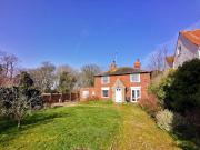 4 bedroom cottage for sale