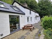 4 bedroom cottage for sale
