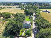 4 bedroom cottage for sale