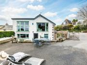 4 bedroom cottage for sale