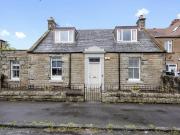4 bedroom cottage for sale