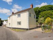 4 bedroom cottage for sale
