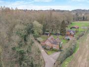 4 Bedroom Cottage House