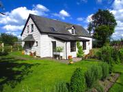 4 Bedroom Cottage House