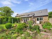 4 Bedroom Cottage House