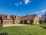 4 Bedroom Country House For Sale In Staythorpe Road,...