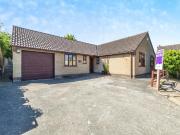4 bedroom detached bungalow for sale