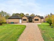 4 bedroom detached bungalow for sale