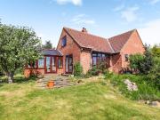 4 bedroom detached bungalow for sale