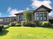 4 bedroom detached bungalow for sale in 61 Stirling Road...