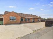4 bedroom detached bungalow for sale in Brooklands Park,...