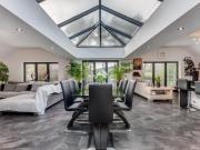 4 bedroom detached bungalow to rent