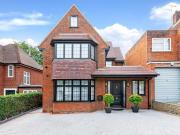 4 Bedroom Detached House