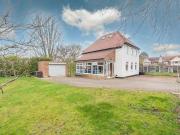 3 Bedroom Detached House