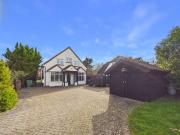4 Bedroom Detached House