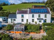 7 Bedroom Detached House