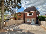 4 Bedroom Detached House