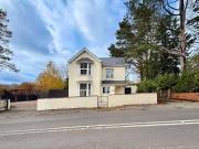 4 Bedroom Detached House