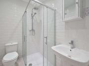 5 Bedroom Detached House