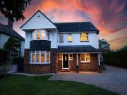4 Bedroom Detached House