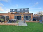 5 Bedroom Detached House