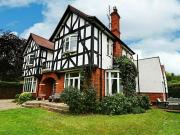 4 bedroom detached house for rent in 23 Heads Lane,...