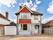 4 bedroom detached house for rent in Aldershot Road,...