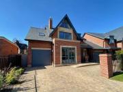 4 bedroom detached house for rent in Bloomesbury Avenue...