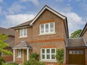4 Bedroom Detached House For Rent In Chalfont St. Peter,...