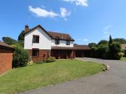 4 bedroom detached house for rent in Charlton Park,...